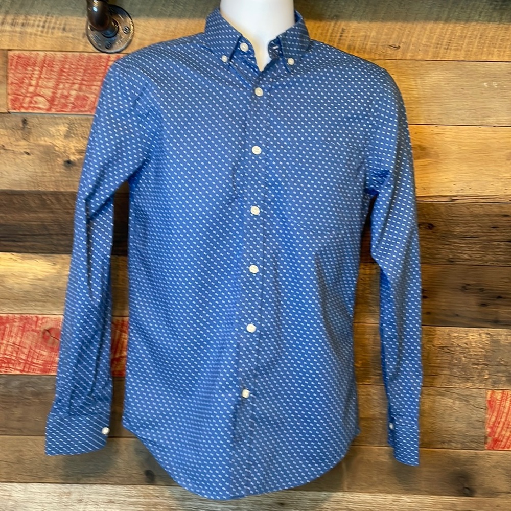 Banana Republic slim fit button-down shirt